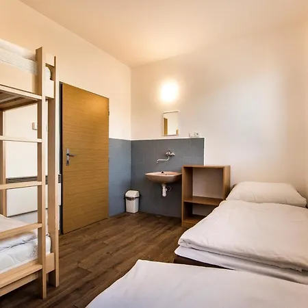 Ve Vinarstvi Zd Hostel *